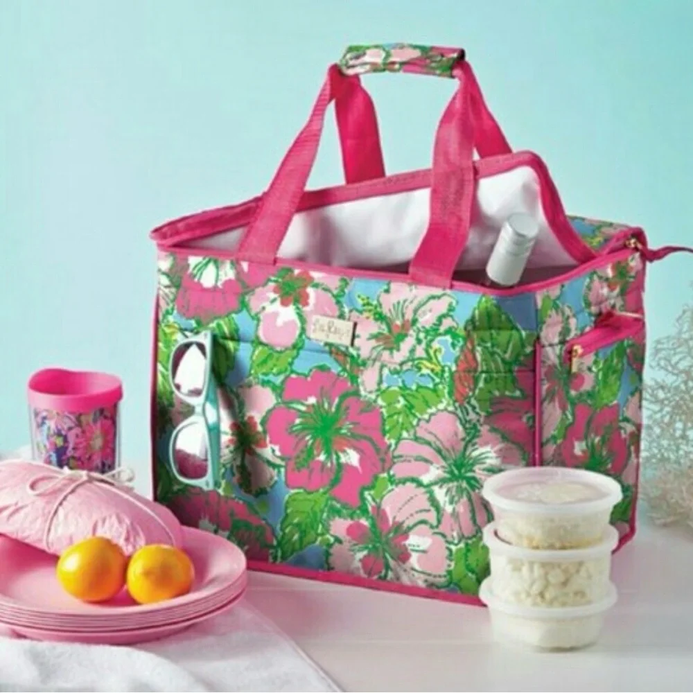Lilly Pulitzer Big Flirt large picnic style cooler.